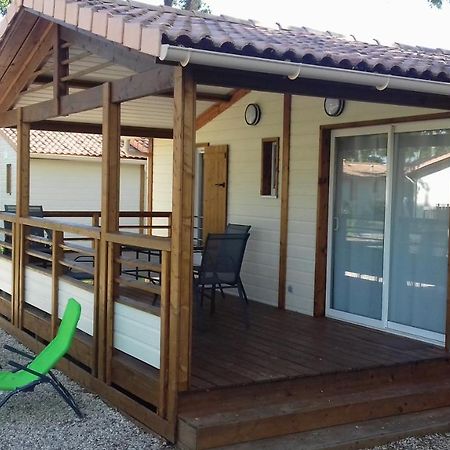 Chalet Avec Piscine Azur المظهر الخارجي الصورة