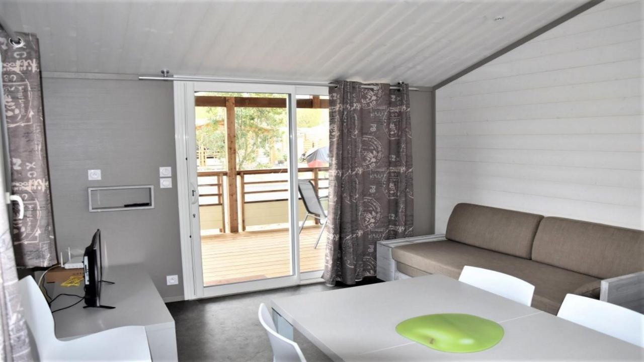 Chalet Avec Piscine Azur المظهر الخارجي الصورة